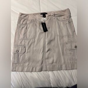 NWT WHITE HOUSE BLACK MARKET MINI SKIRT